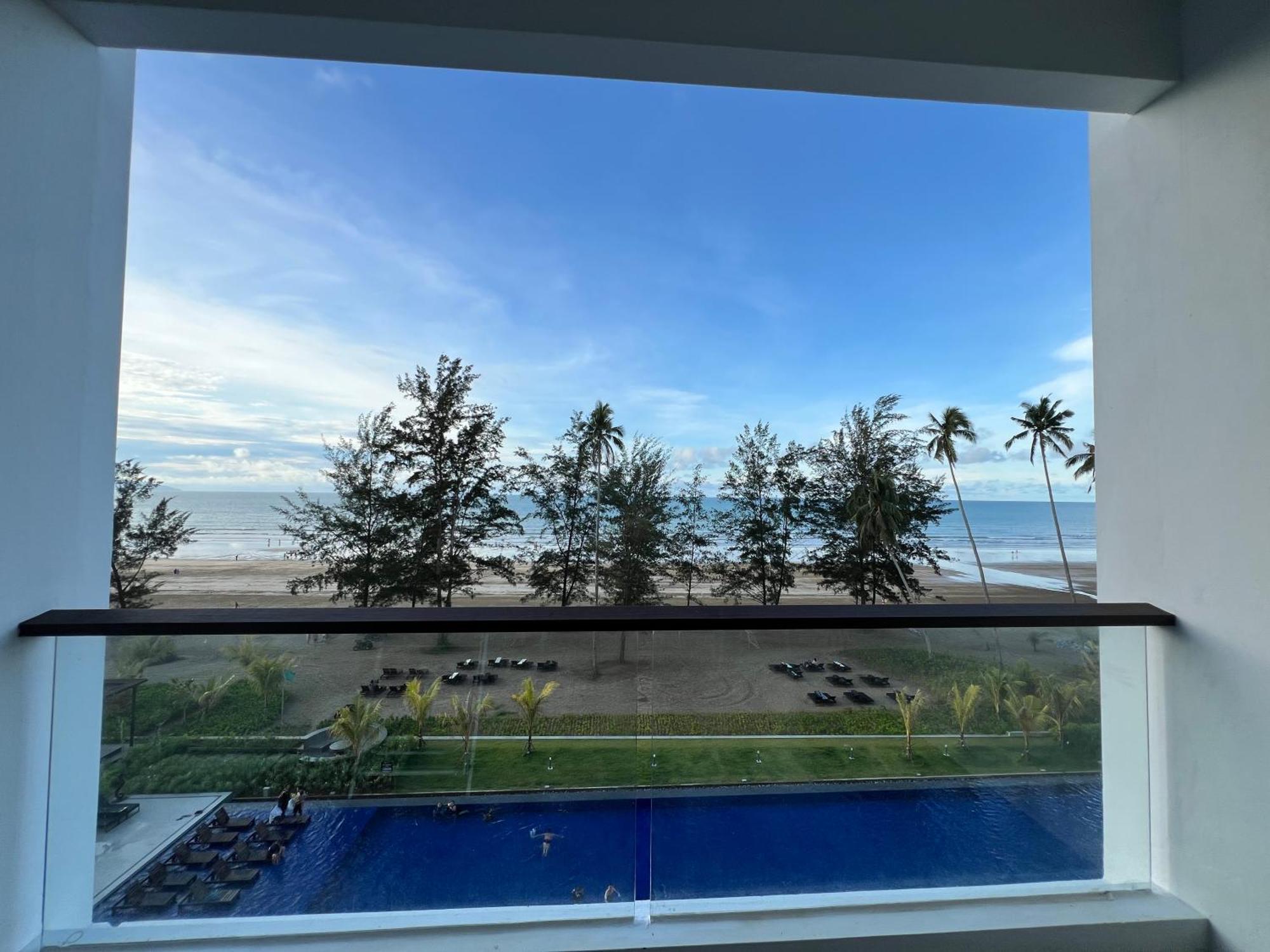 Ss Staycation @roxy Sematan